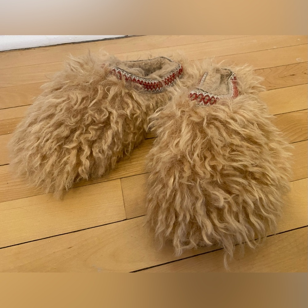 Wild Diva Tan Furry Slippers 7